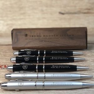 Vì sao bút ký tên thường được dùng làm quà tặng đối tác, doanh nghiệp?