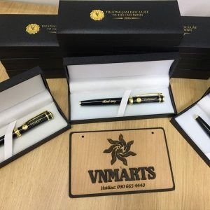 Bút kim loại có hộp tại VNMARTS