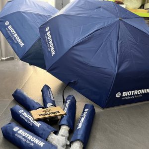 Dù in logo công ty cầm tay mini