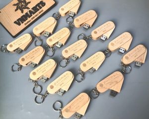 Quà tặng USB vỏ gỗ tại VNMARTS