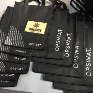 Quà tặng túi vải, balo, vali - Quà tặng cho nhân viên, khách hàng