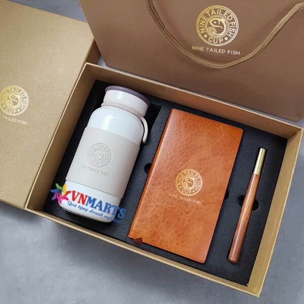 qua-tang-cho-nguoi-moi-di-lam-12