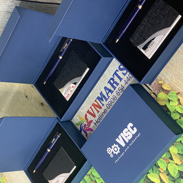 qua-tang-cho-nguoi-moi-di-lam-14