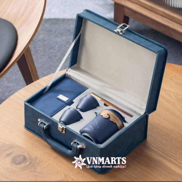 qua-tang-dai-hoi-mat-tran-to-quoc-dai-dien-5