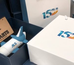 Câu nói hay khi tặng quà cho khách hàng dịp ký kết hợp đồng, hoàn thành dự án