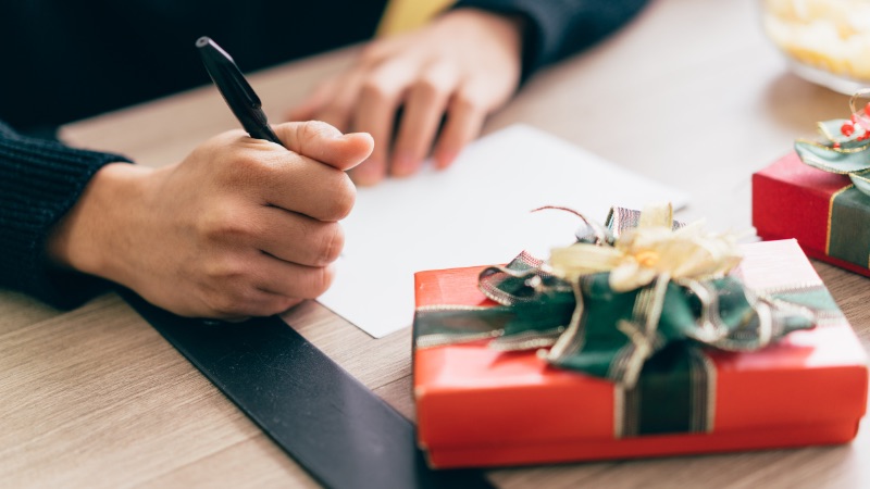 Tổng Hợp Những Câu Nói Hay Khi Tặng Quà Cho Khách Hàng