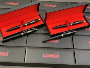 Bút ký tên khắc tên hoặc đơn vị công tác